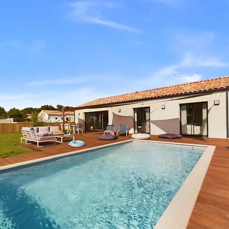 Maison Pour 6 Adultes Avec Piscine Tatil Evi