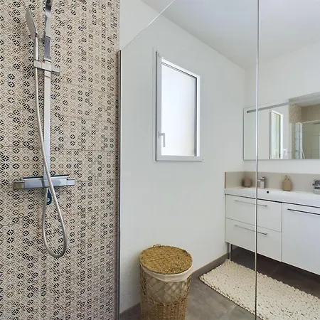 Maison Pour 6 Adultes Avec Piscine Vakantiehuis *
